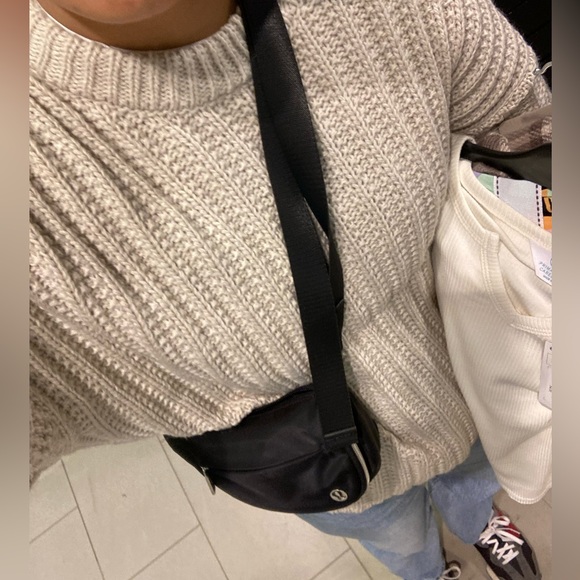 Meet your Posher, Aniya - Picture 1 of 1